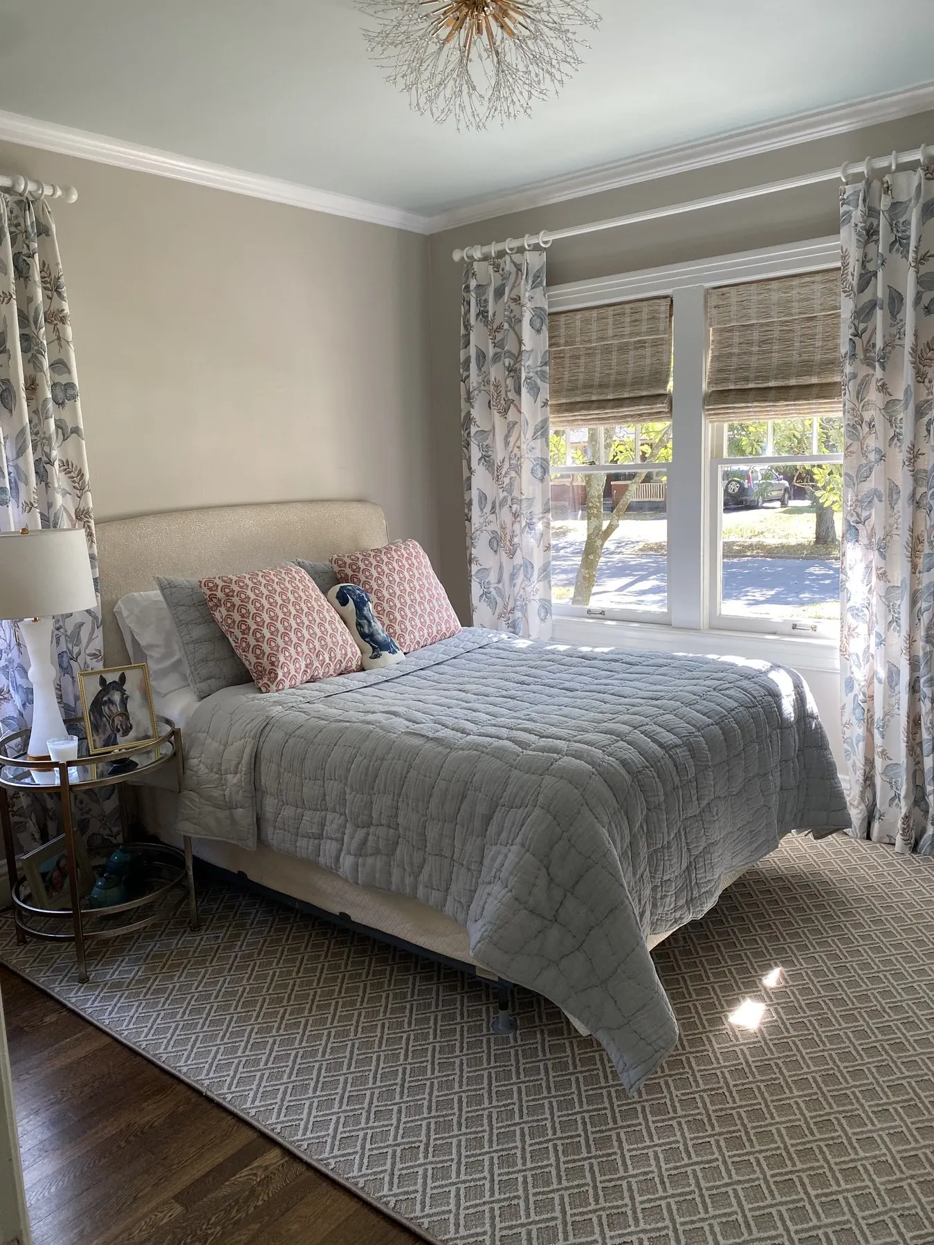 Bedroom projects by Interior Solutions